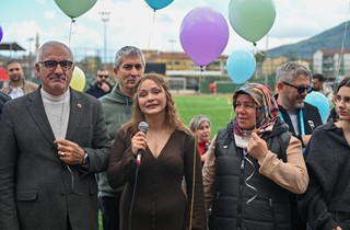 Balonlar Umuda Uçtu